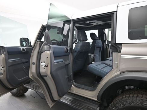 Certified 2026 Ford Bronco Heritage Edition AWD/4WD image 18