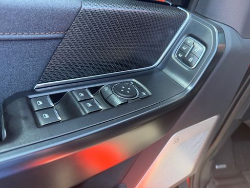 Certified 2022 Ford F150 Raptor w/ Raptor 37 Performance Package AWD/4WD image 17