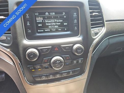 Used 2017 Jeep Grand Cherokee Limited AWD/4WD image 14
