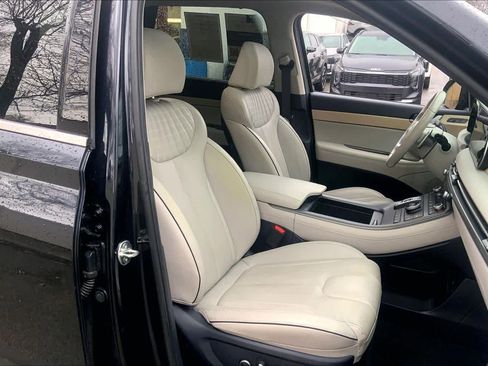 Used 2024 Hyundai Palisade Limited FWD image 15