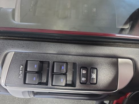 Used 2022 Toyota 4Runner SR5 Premium w/ Moonroof Package image 26