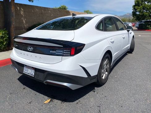 Certified 2025 Hyundai Sonata SE FWD image 8