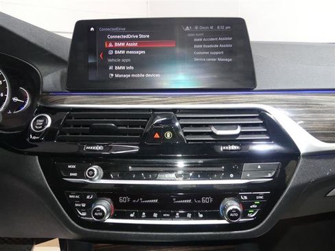 Used 2018 BMW 530i xDrive image 35