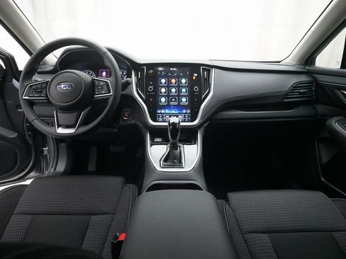 Used 2025 Subaru Outback Premium image 5