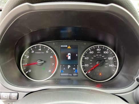 New 2025 Mitsubishi Eclipse Cross LE image 12