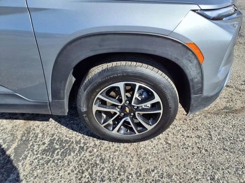 Used 2025 Chevrolet TrailBlazer LT image 37