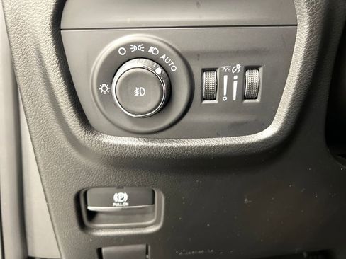 Used 2024 Jeep Grand Cherokee L Limited w/ Luxury Tech Group II image 49