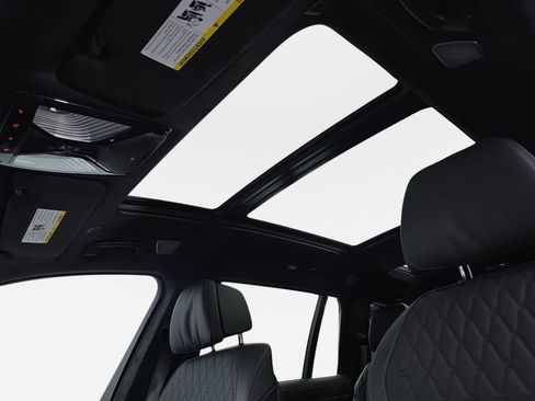 New 2026 BMW X7 M60i image 30