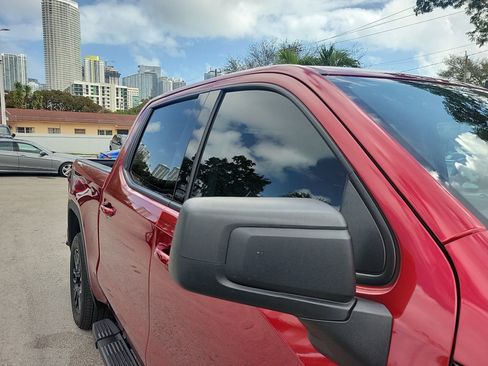 Used 2024 GMC Sierra 1500 Elevation image 9