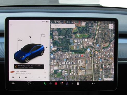 Used 2022 Tesla Model Y Long Range AWD/4WD image 28