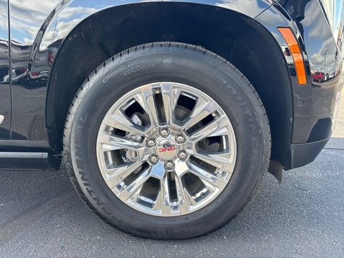 Used 2026 GMC Yukon Denali w/ Sun & Power Step Package AWD/4WD image 35