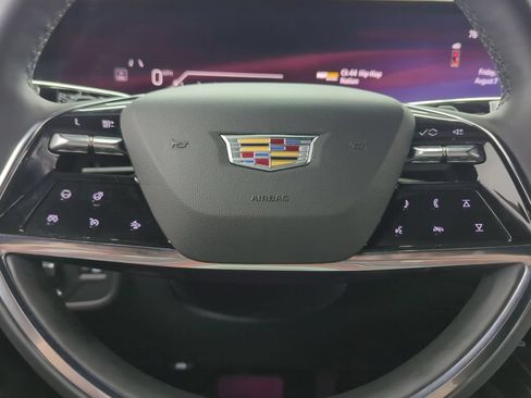 Used 2026 Cadillac Escalade Luxury w/ Touring Package AWD/4WD image 15