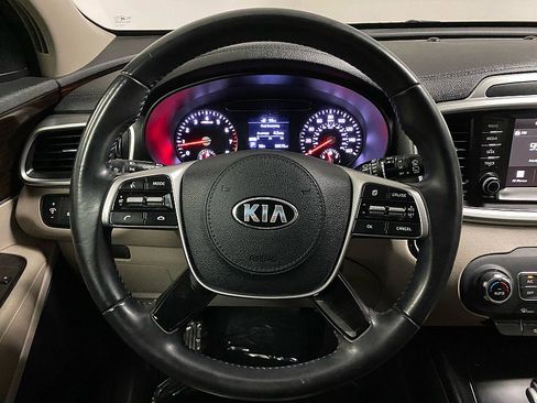 Used 2020 Kia Sorento S image 17