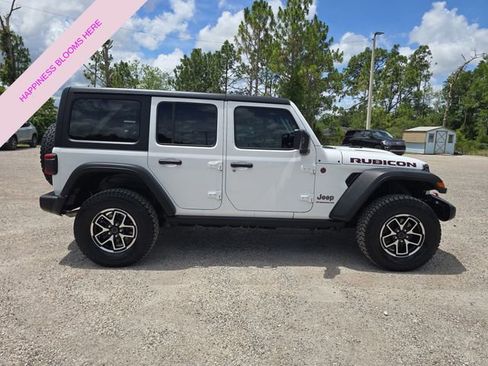 Certified 2024 Jeep Wrangler Unlimited Rubicon AWD/4WD image 2