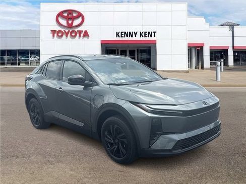 New 2026 Toyota C-HR AWD/4WD image 1