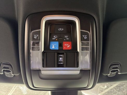 New 2026 RAM 1500 4x4 Crew Cab image 24