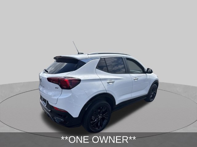 Used 2024 Buick Encore GX Sport Touring FWD image 4