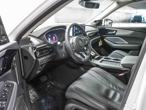 Used 2025 Acura MDX SH-AWD w/ Technology Package image 17