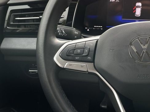 Used 2025 Volkswagen Jetta SE image 13