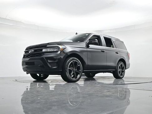Certified 2024 Ford Expedition Limited image 37