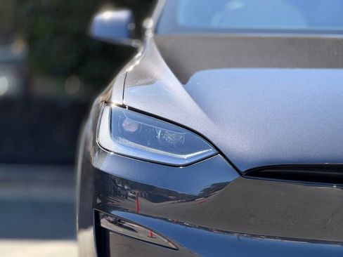 Used 2024 Tesla Model X image 4