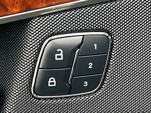 Used 2017 Lincoln MKX Reserve w/ Driver Assistance Package image 20