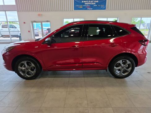 Used 2024 Ford Escape ST-Line w/ Tech Pack #1 AWD/4WD image 12