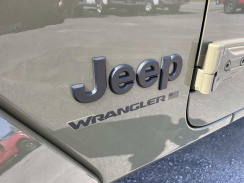 Used 2026 Jeep Wrangler Unlimited Sahara w/ Safety Group AWD/4WD image 36