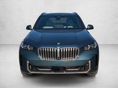 Used 2025 BMW X5 xDrive50e w/ Climate Comfort Package AWD/4WD image 2