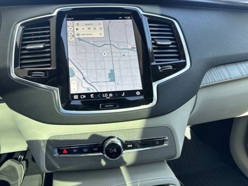 New 2025 Volvo XC90 T8 Plus w/ Protection Package Premier AWD/4WD image 25