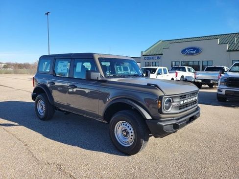 New 2025 Ford Bronco Base image 20