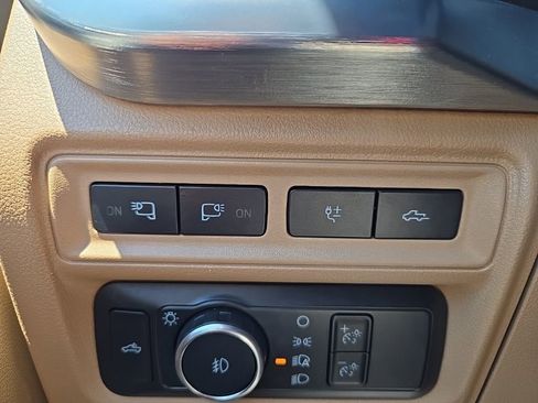Used 2022 Ford F150 Lariat AWD/4WD image 22