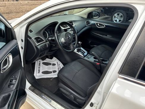 Used 2019 Nissan Sentra SR FWD image 6
