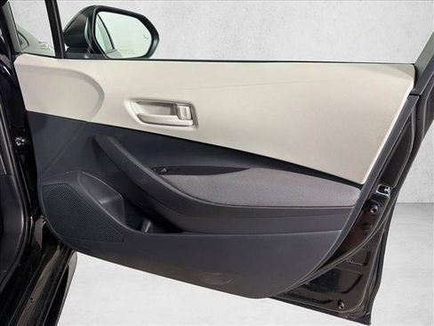 Used 2026 Toyota Corolla LE FWD image 14