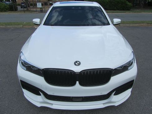 Used 2019 BMW 740i RWD image 5