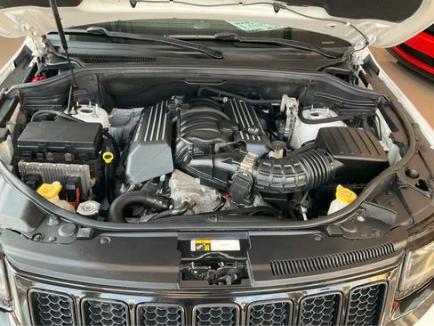 Used 2015 Jeep Grand Cherokee SRT AWD/4WD image 25