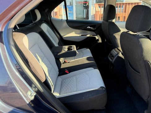 Used 2019 Chevrolet Equinox LS image 38