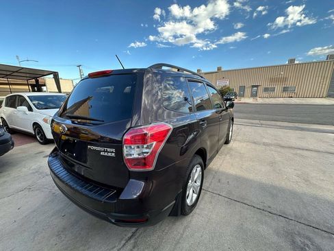 Used 2014 Subaru Forester 2.5i Premium AWD/4WD image 5