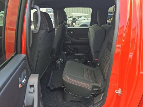 Certified 2025 Nissan Frontier PRO-4X w/ Interior Protection Package AWD/4WD image 15