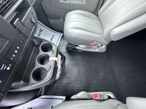 New 2025 GMC Savana 3500 Extended image 25