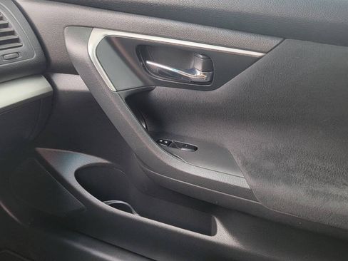 Used 2015 Nissan Altima 2.5 S w/ Power Driver Seat Package FWD image 21