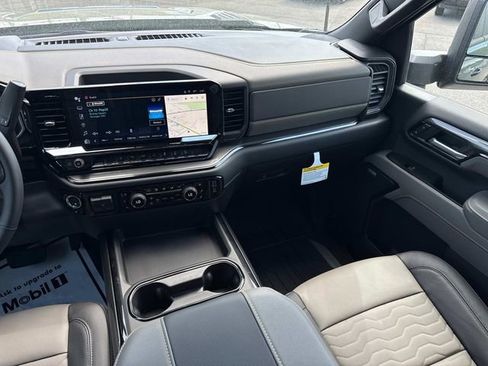 New 2026 Chevrolet Silverado 2500 ZR2 AWD/4WD image 19