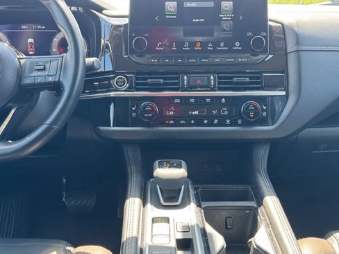 Used 2023 Nissan Pathfinder Platinum w/ Lighting Package (N93) image 14