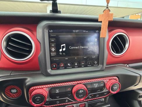 Used 2020 Jeep Wrangler Unlimited Rubicon AWD/4WD image 35