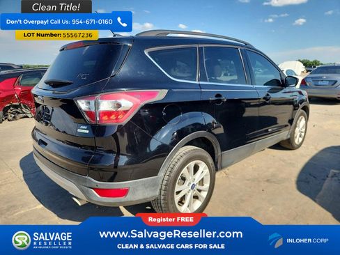 Used 2017 Ford Escape SE w/ Equipment Group 201A FWD image 4