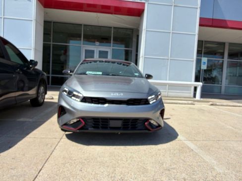 Used 2022 Kia Forte GT-Line w/ GT-Line Technology Package FWD image 2