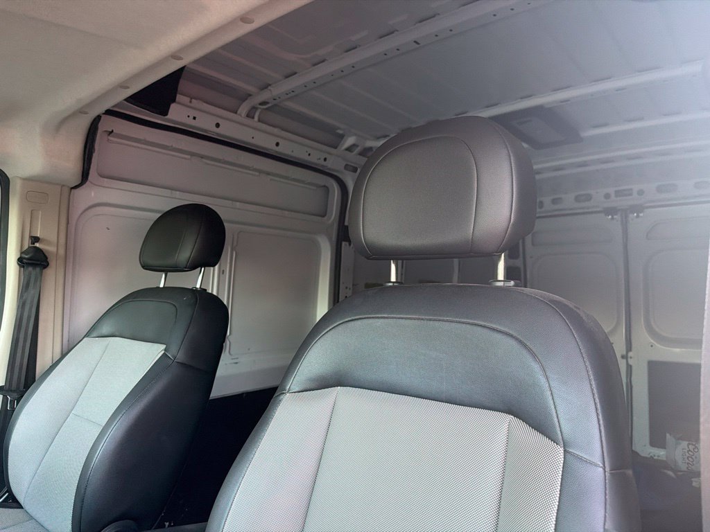 Used 2021 RAM ProMaster 2500 w/ Convenience Group FWD image 8