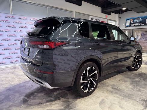 Used 2024 Mitsubishi Outlander AWD image 9