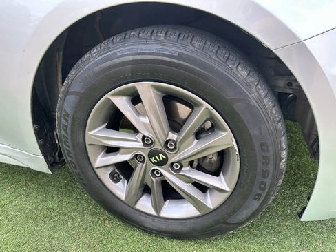 Used 2020 Kia Optima LX image 35