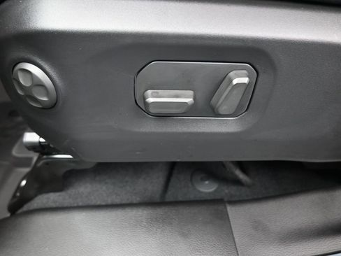 New 2026 Jeep Gladiator Sport AWD/4WD image 33